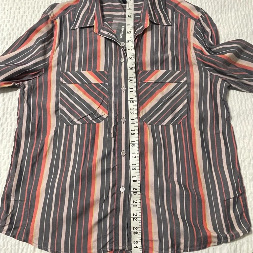 Express Gray Pink Striped Button Up Casual Top | Sp NWT - Picture 6 of 7